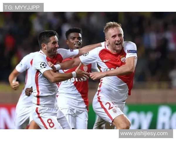 南特主场迎战摩纳哥8月11日精彩对决引发球迷热议 南特主场迎战摩纳哥8月11日精彩对决引发球迷热议